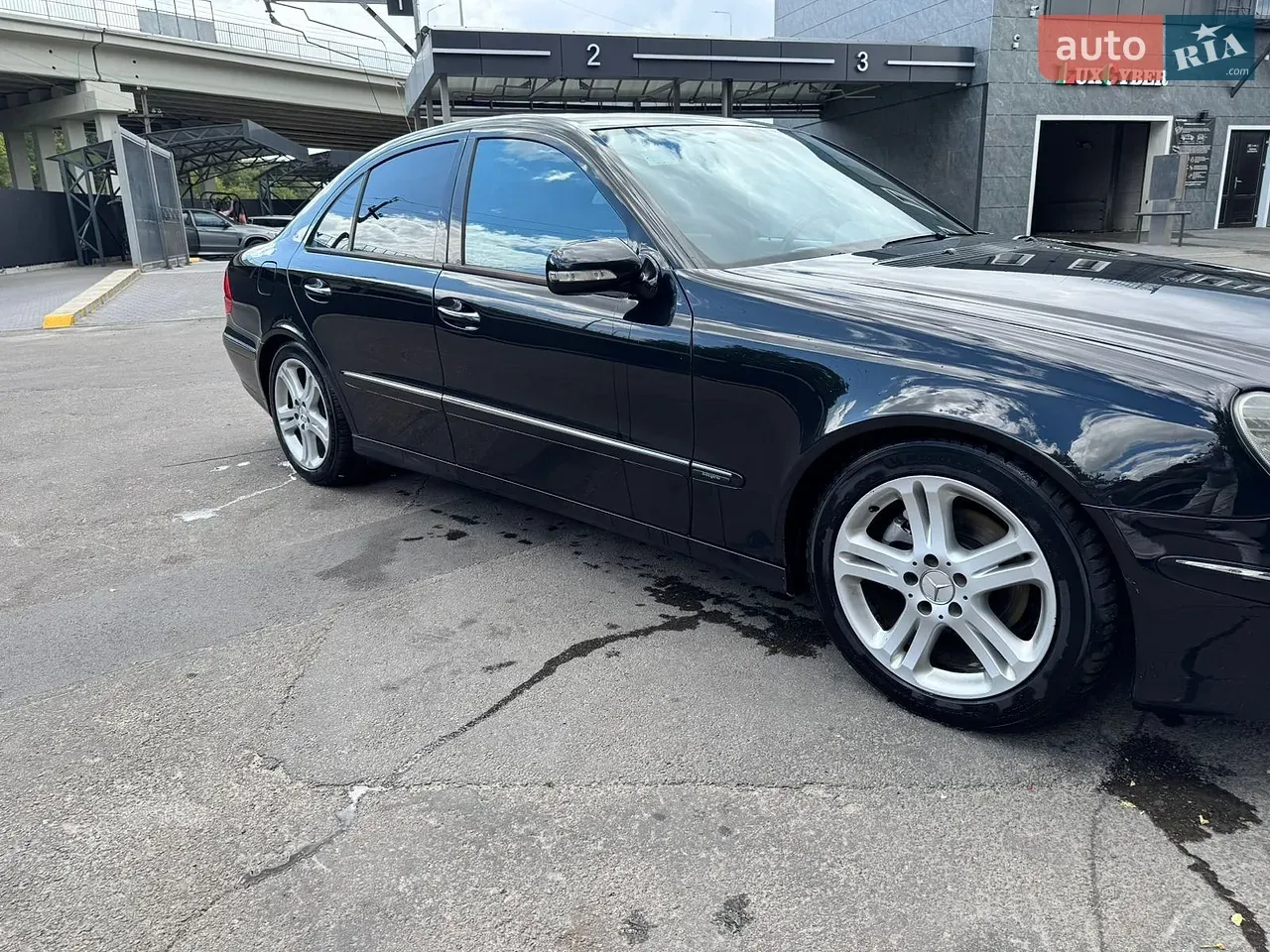 Mercedes-Benz E-Class 2007 photo 4