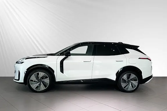 Lynk & Co 08 2025 photo 2