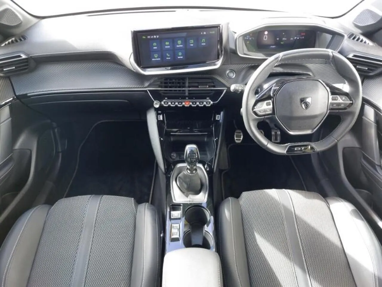 Peugeot 208 2026 photo 3