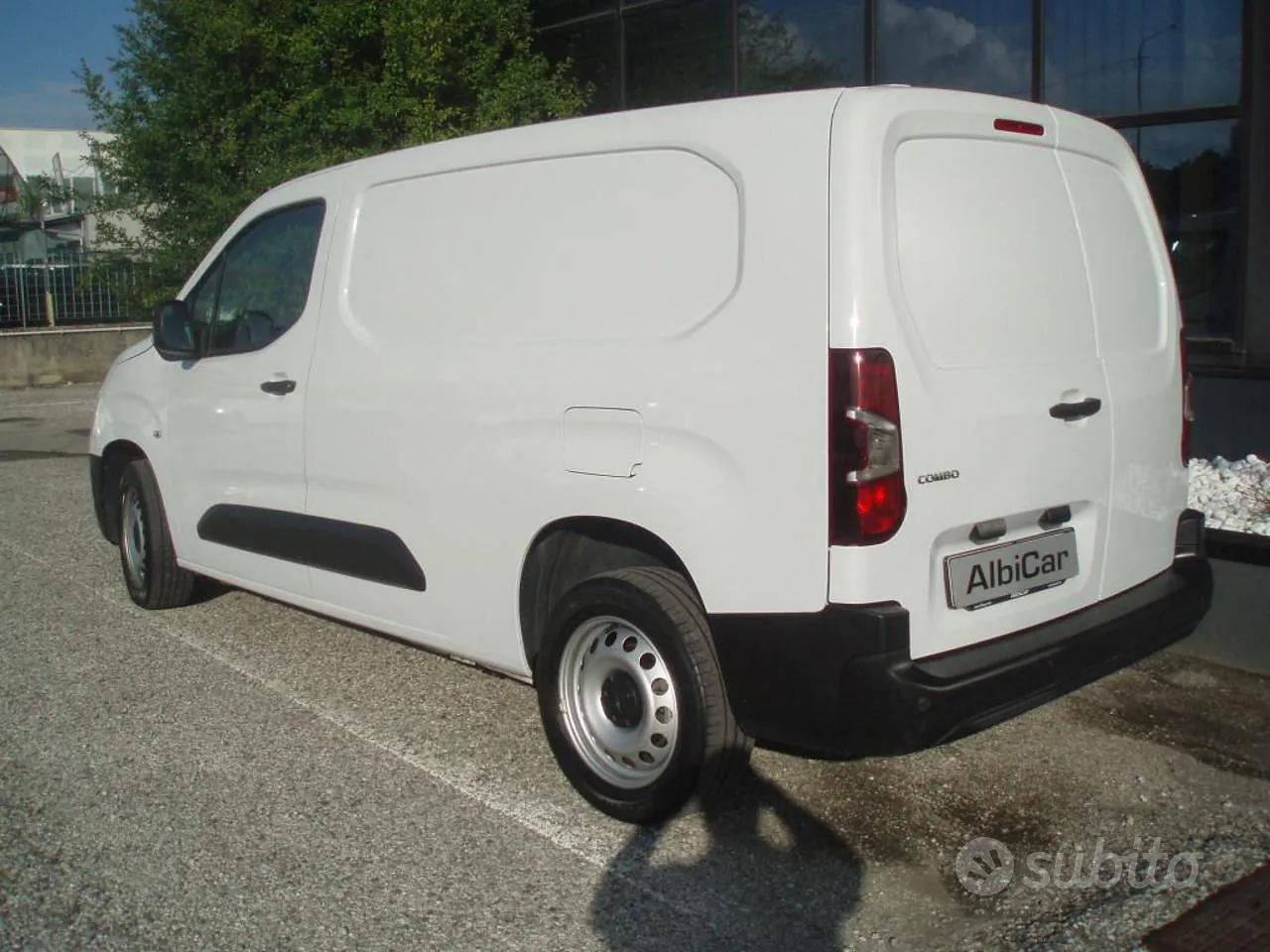 Opel Combo 2023 photo 2