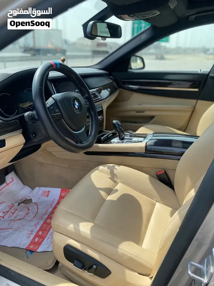 BMW 7 Series 2015 photo 2