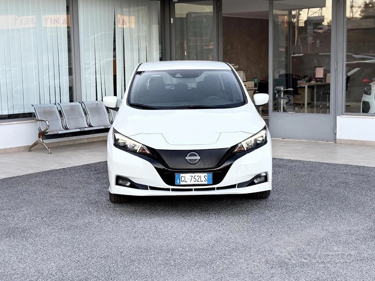 Nissan Leaf 2022 photo 2