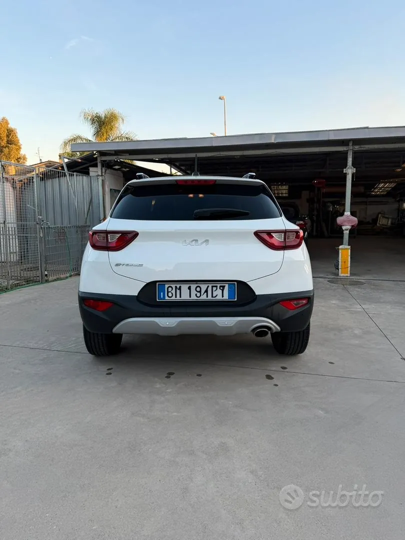 Kia Stonic 2022 photo 4