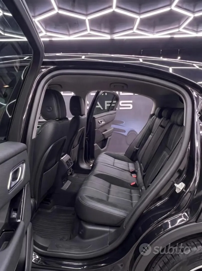 Land Rover Range Rover Velar 2019 photo 4