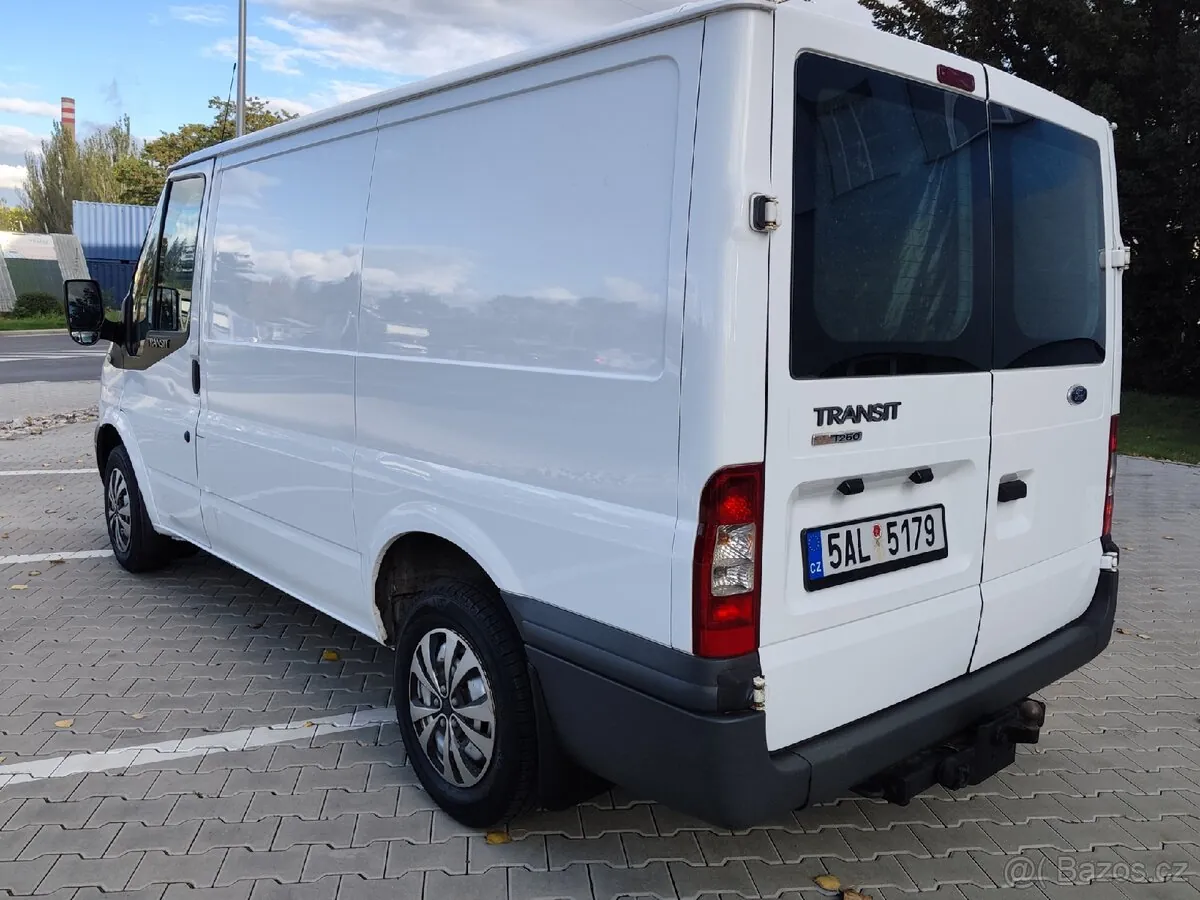 Ford Transit 2010 photo 3