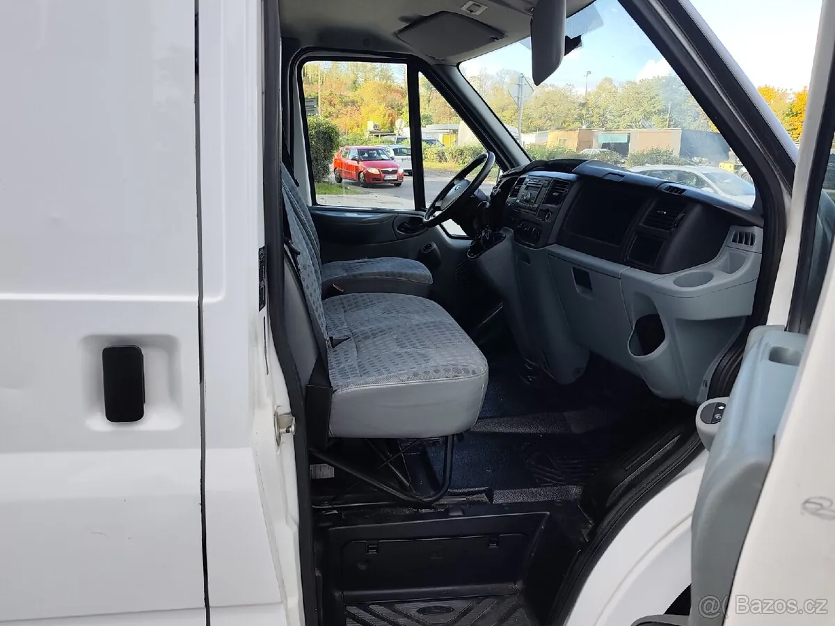 Ford Transit 2010 photo 5