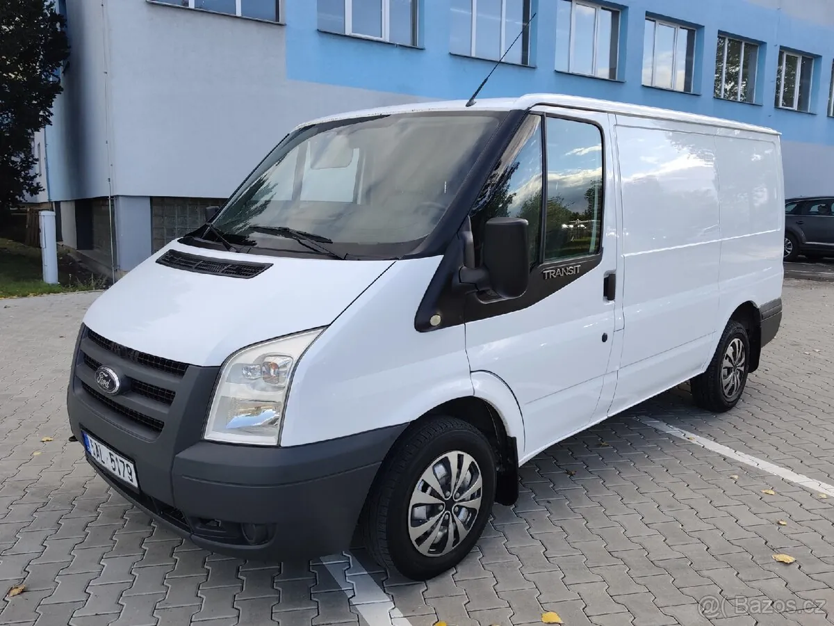 Ford Transit 2010 photo 2