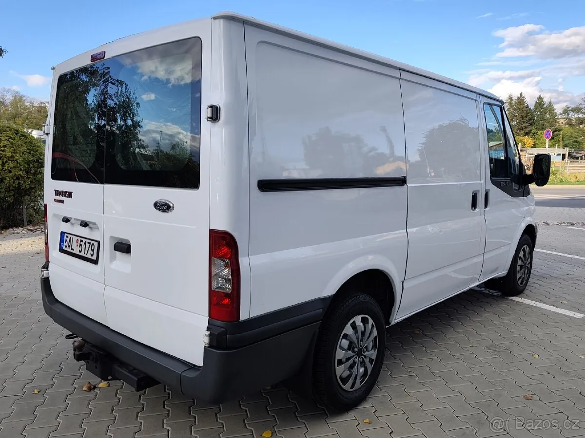 Ford Transit 2010 photo 4