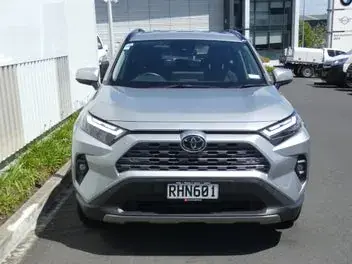 Toyota Rav4 2025 photo 4