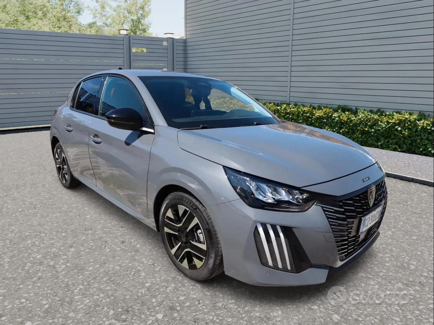 Peugeot 208 2025 photo 2