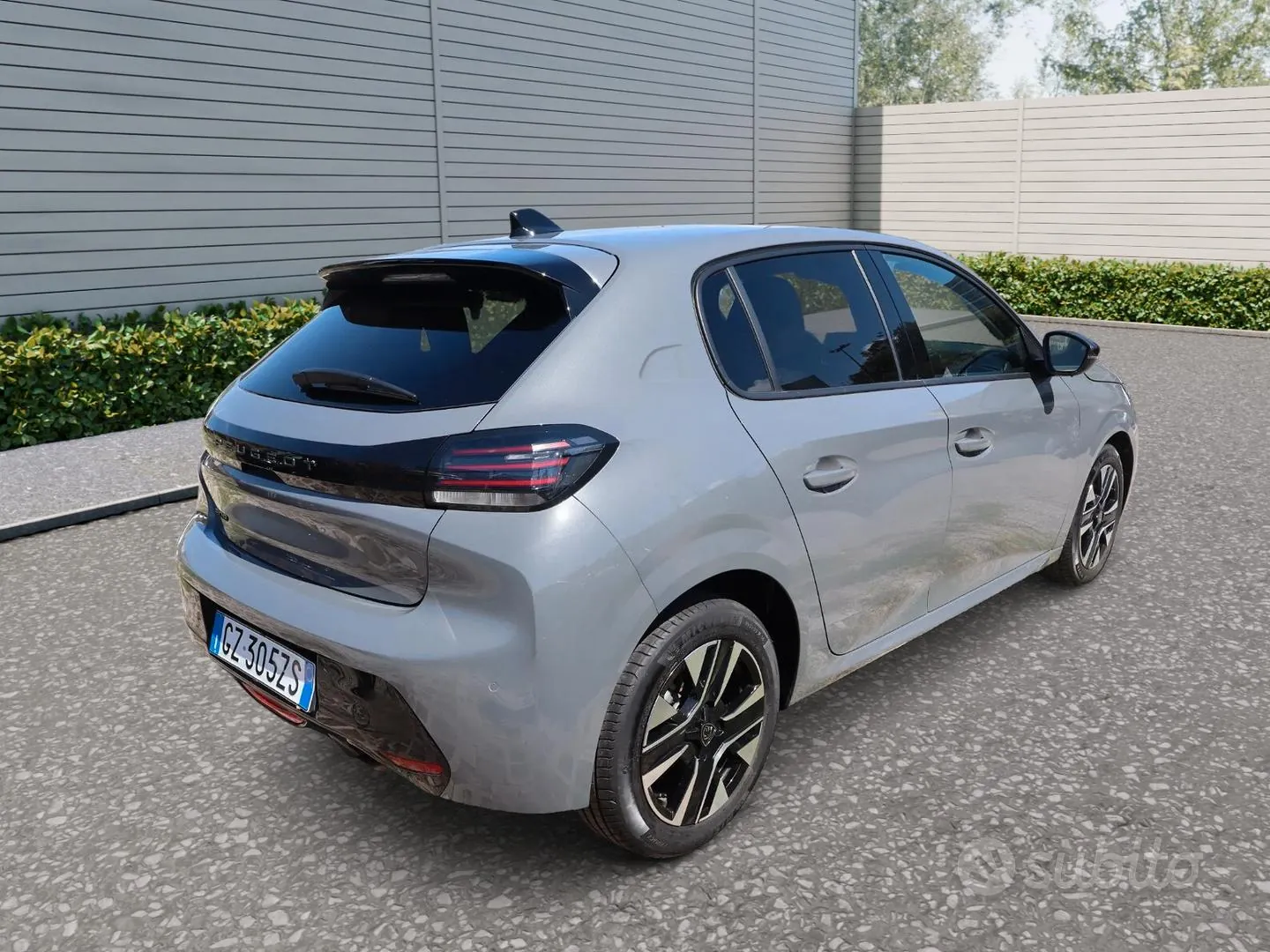 Peugeot 208 2025 photo 3
