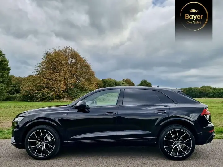 Audi Q8 2021 photo 4