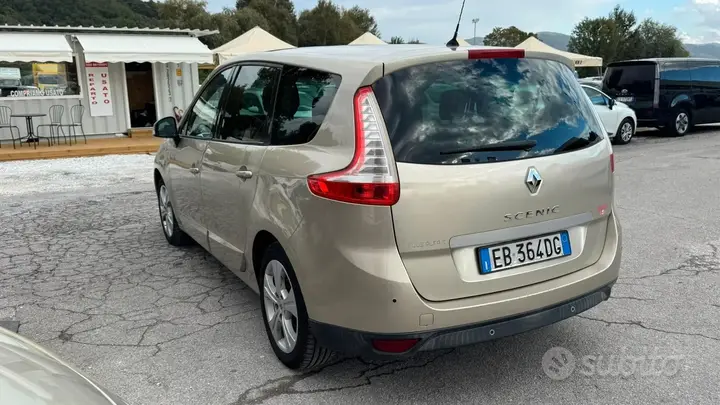 Renault Scenic 2010 photo 5