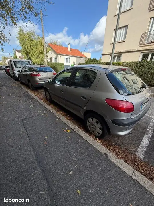 Peugeot 206 2003 photo 2