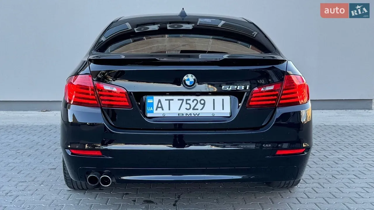 BMW 5 Series 2015 photo 5