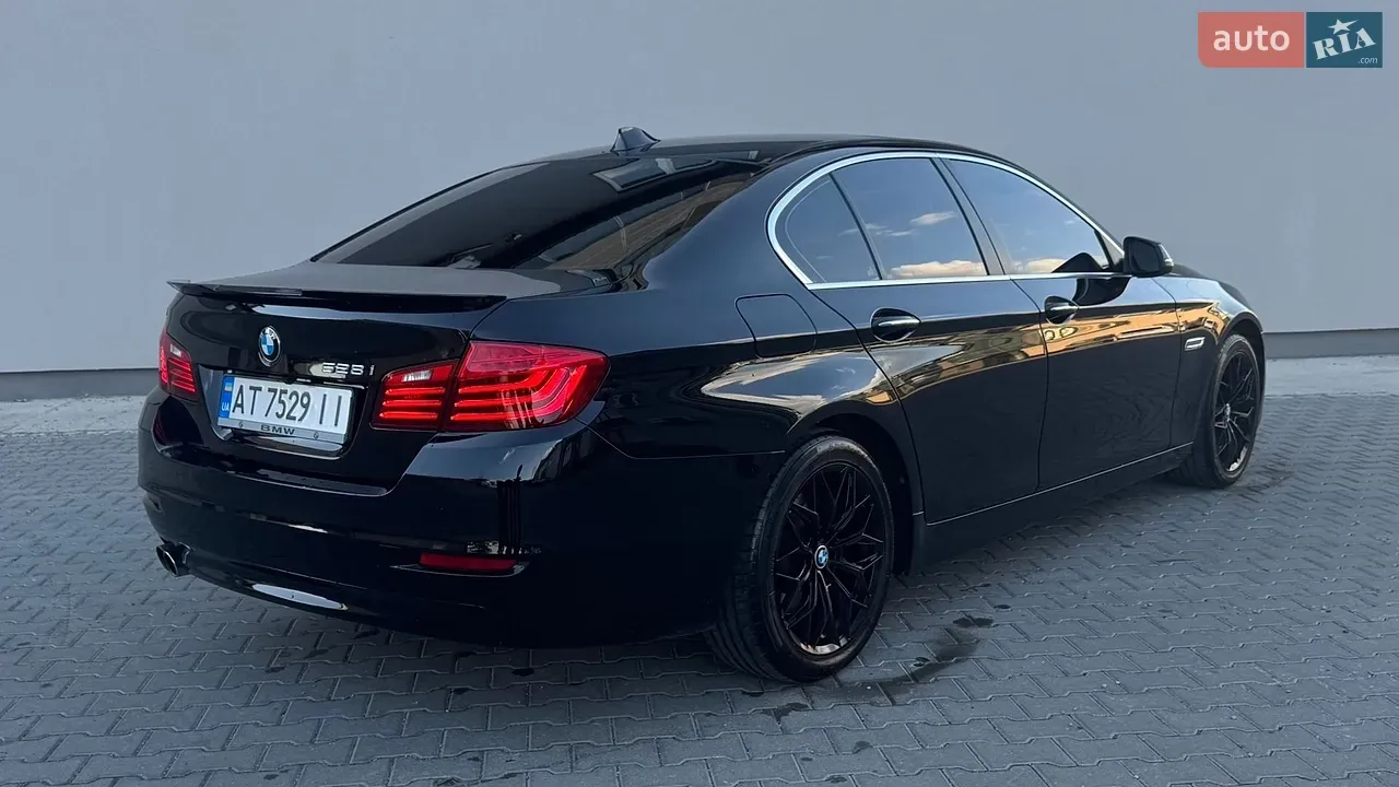 BMW 5 Series 2015 photo 2