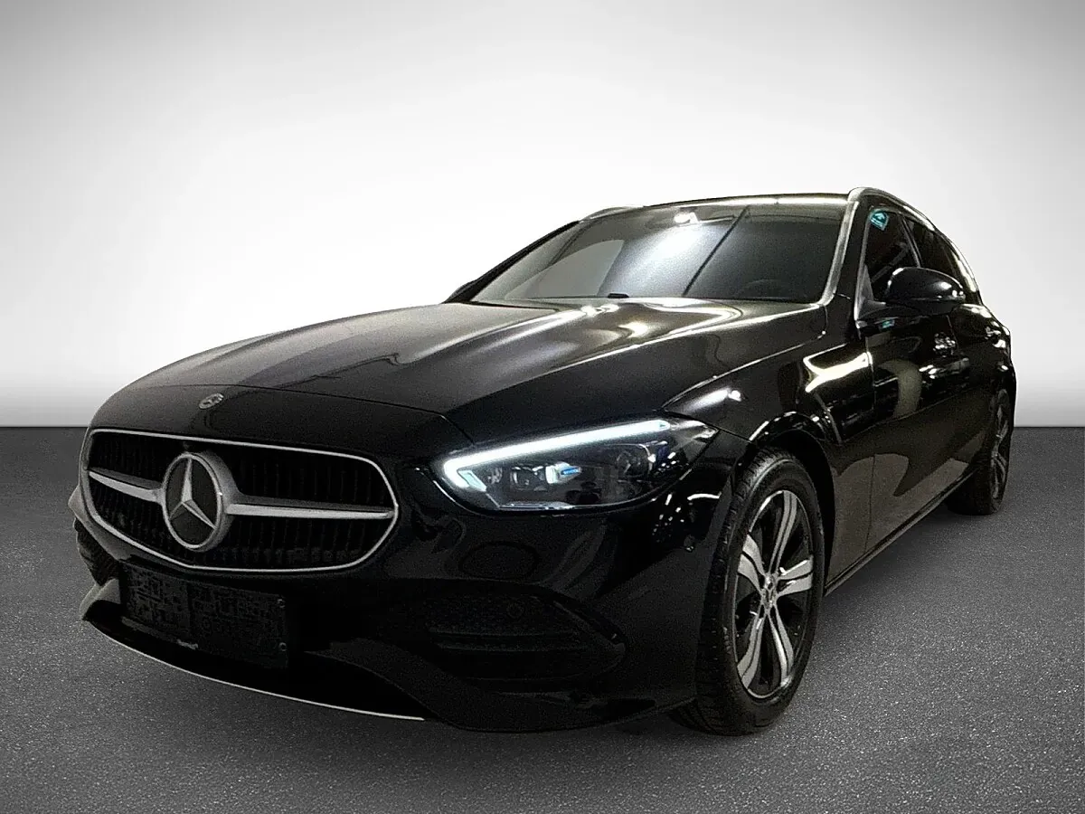 Mercedes-Benz C-Class 2025 photo 2
