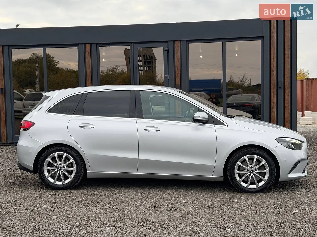 Mercedes-Benz B-Class 2019 photo 4