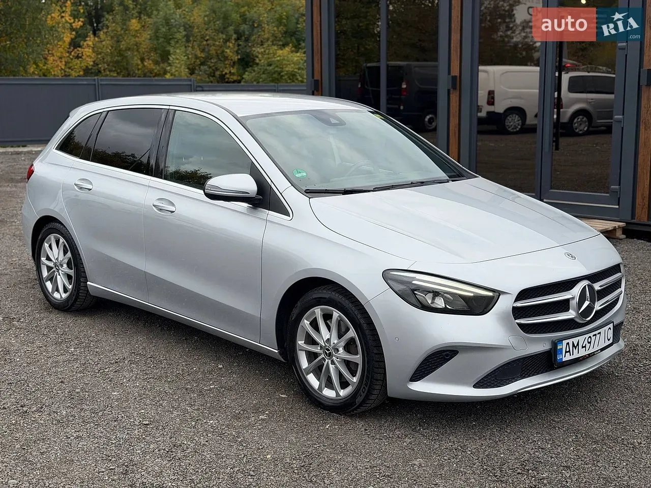 Mercedes-Benz B-Class 2019 photo 2