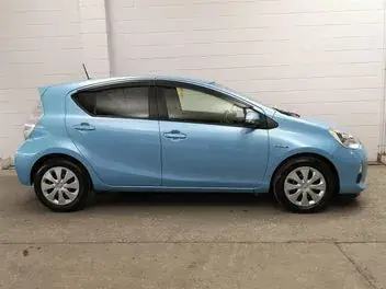 Toyota Aqua 2013 photo 4