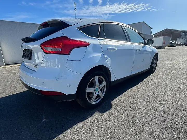 Ford Focus 2016 photo 3