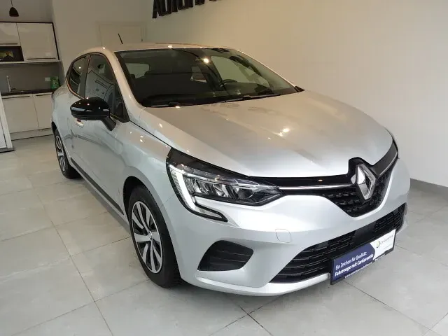 Renault Clio 2023 photo 3