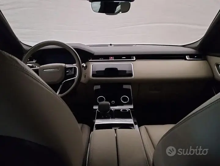 Land Rover Velar 2022 photo 4