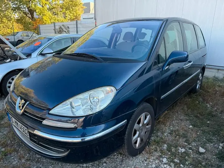 Peugeot 807