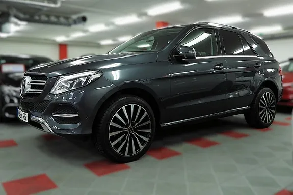 Mercedes-Benz Gle250 D 2016 photo 2