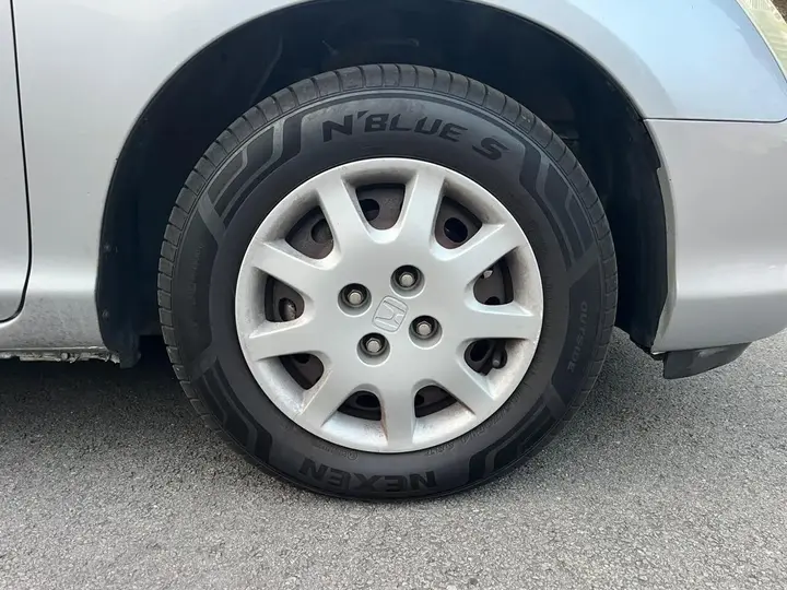 Honda Civic 2002 photo 3
