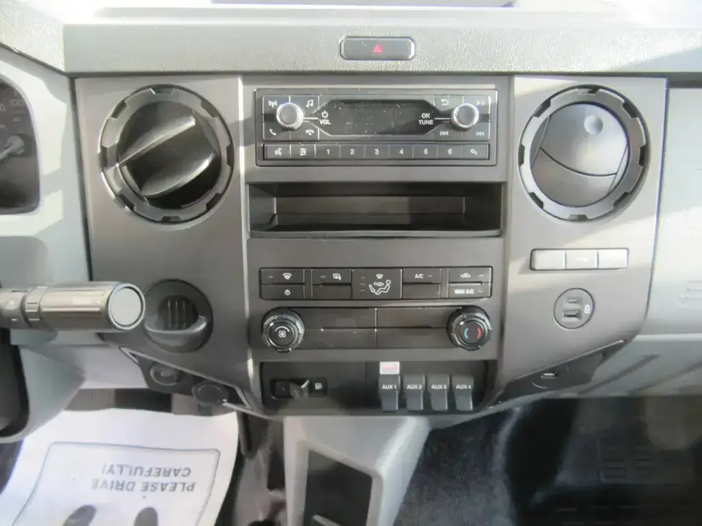 Ford F-750 2024 photo 3