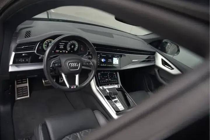 Audi Q8 2023 photo 4