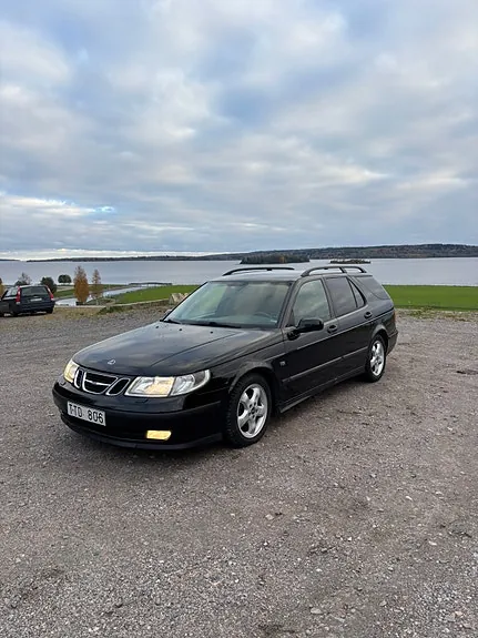 Saab 9-5 2003 photo 2