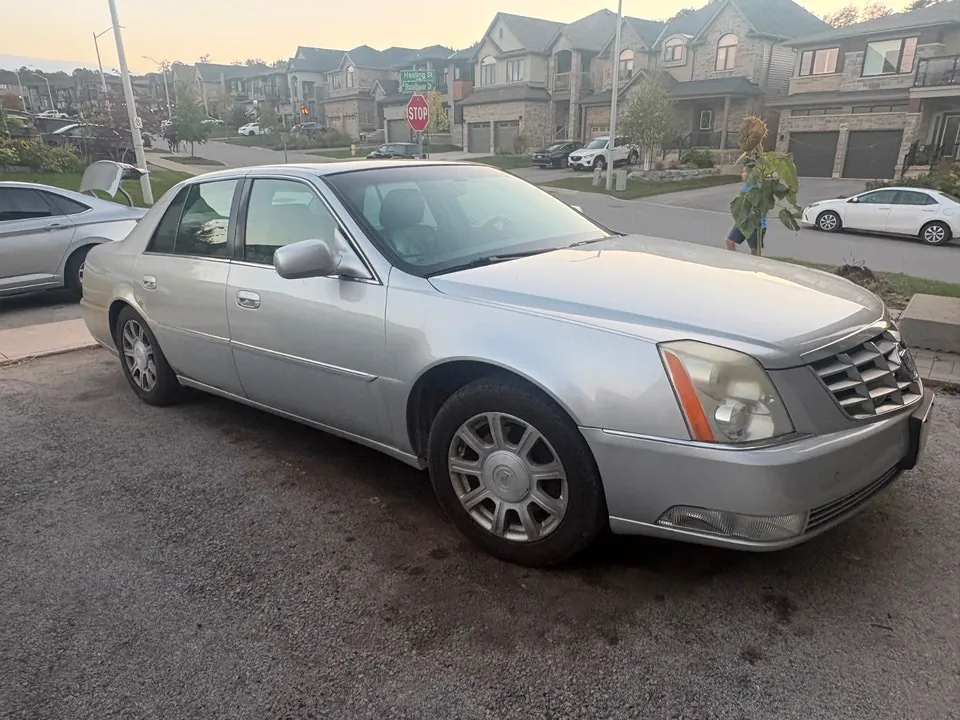 Cadillac Dts 2010 photo 5