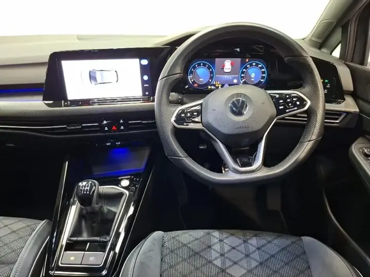 Volkswagen Golf 2022 photo 3