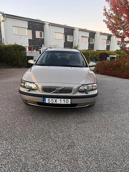 Volvo V70 2001 photo 2