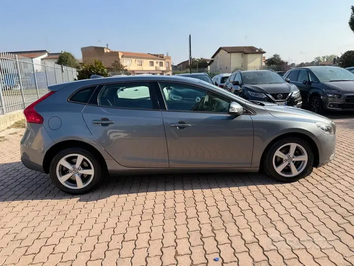 Volvo V40 2015 photo 4