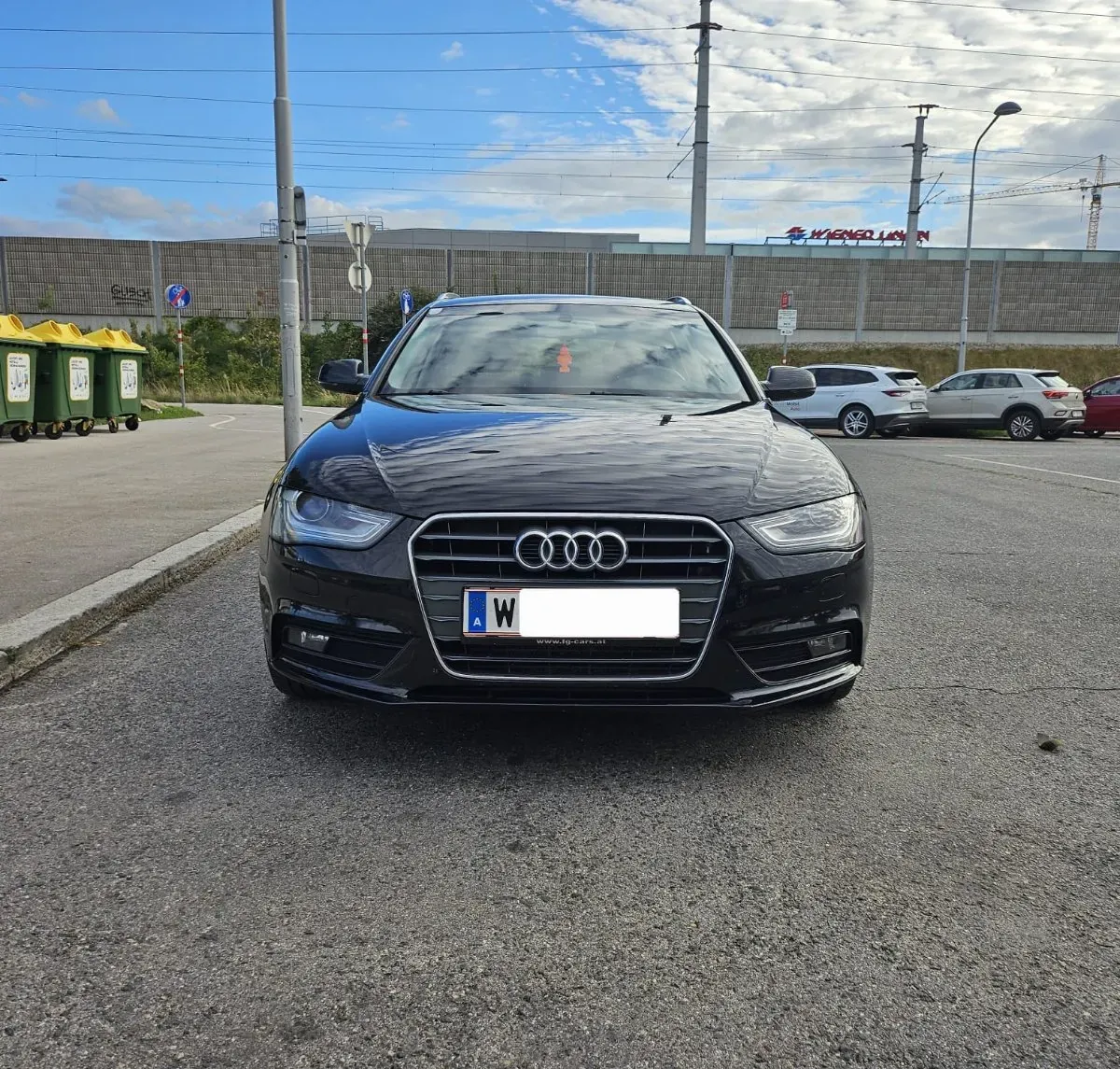 Audi A4 2012 photo 2