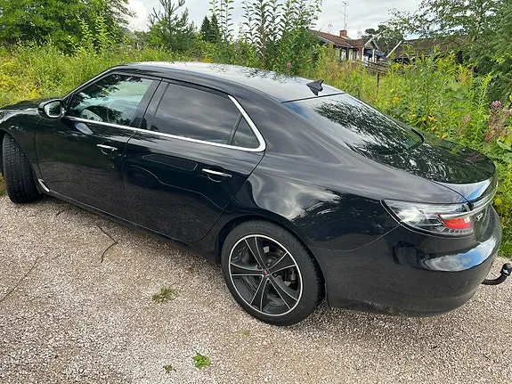 Saab 9-5 2010 photo 3