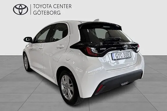 Toyota Yaris 2023 photo 4