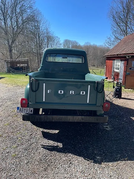 Ford F-100 1953 photo 3