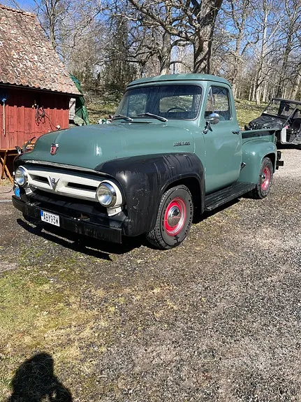Ford F-100