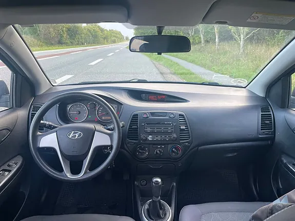 Hyundai I20 2011 photo 3