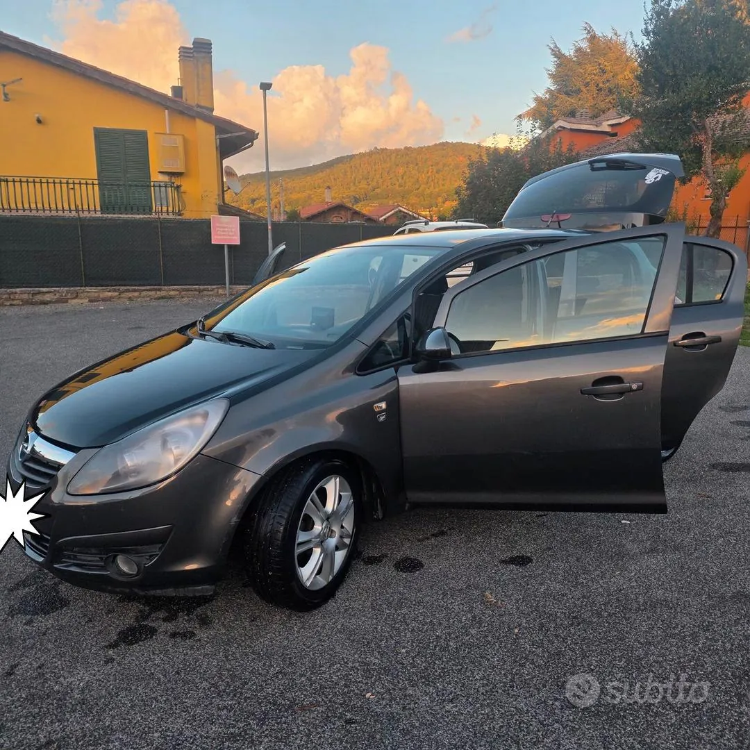 Opel Corsa 2012 photo 2
