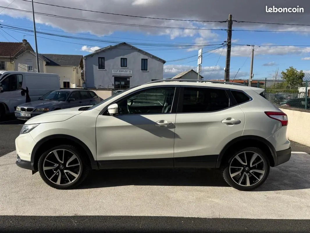 Nissan Qashqai 2015 photo 4
