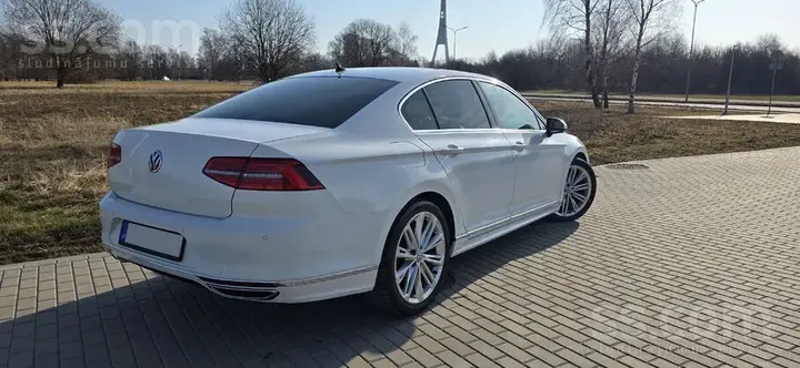 Volkswagen Passat B8 2015 photo 3