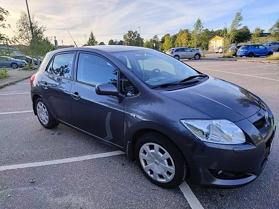 Toyota Auris 2007 photo 3