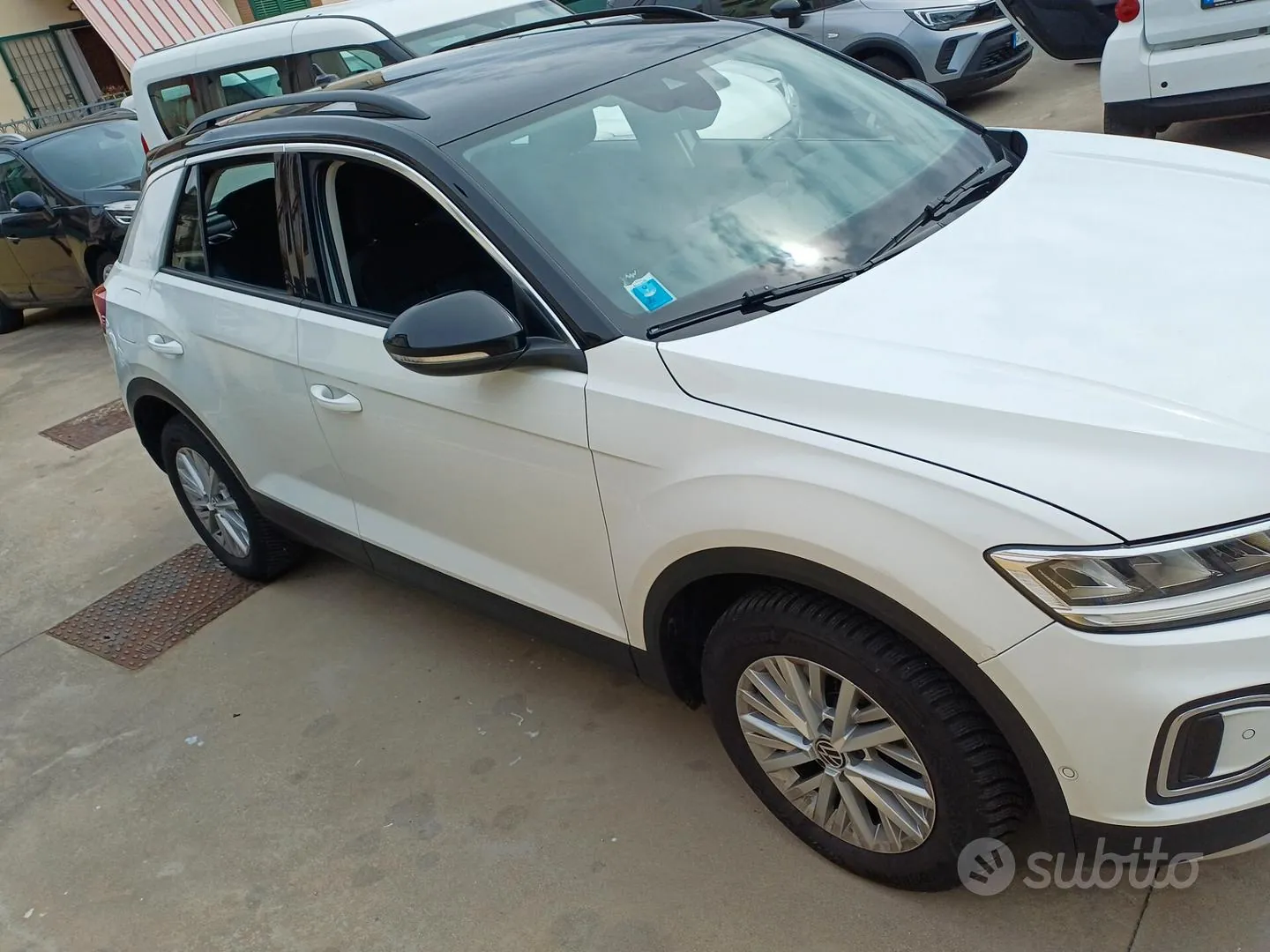 Volkswagen T-Roc 2023 photo 4