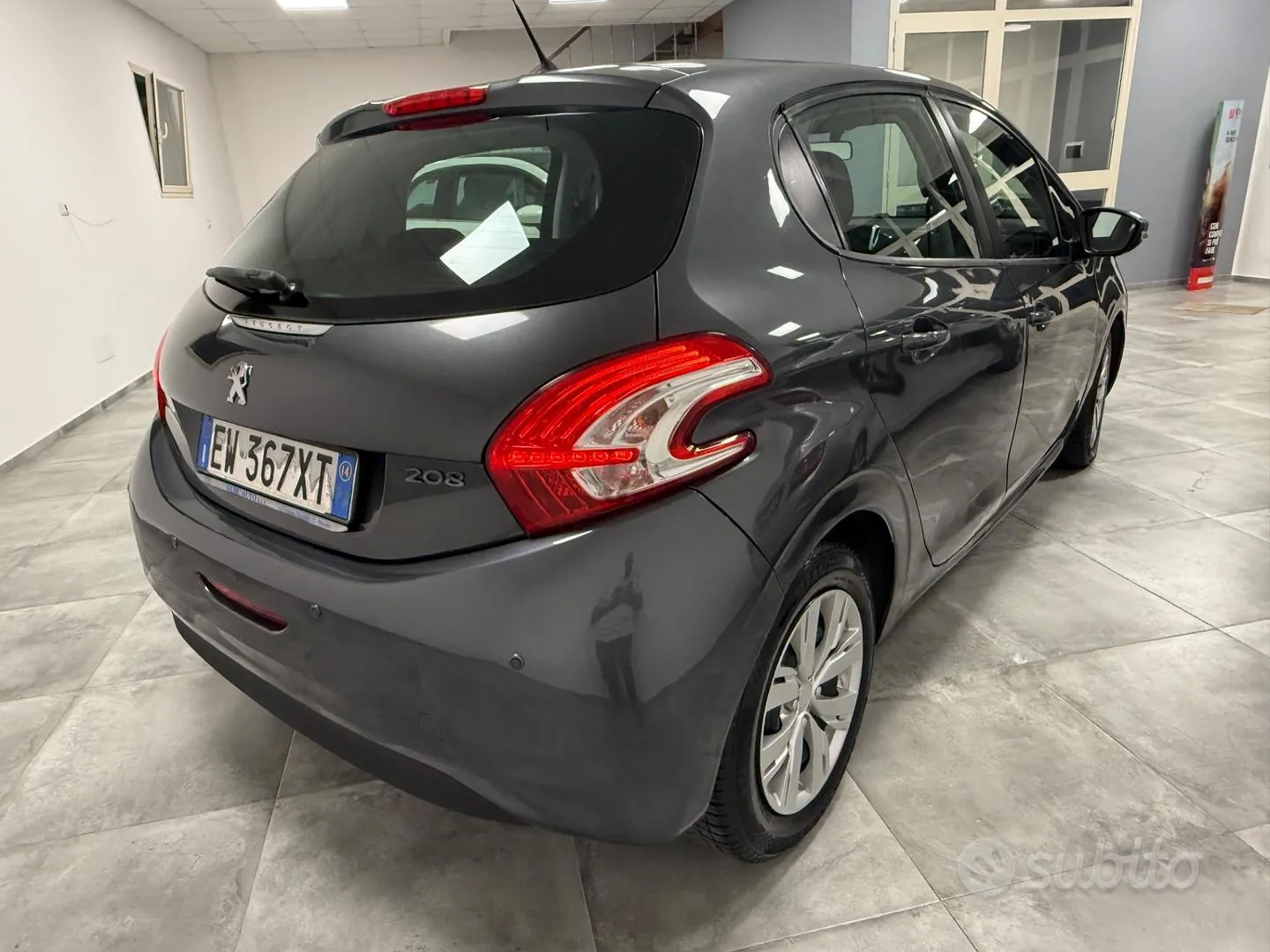 Peugeot 208 2014 photo 3