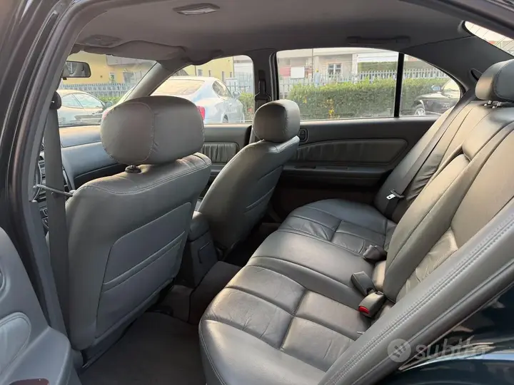 Nissan Maxima 1995 photo 5
